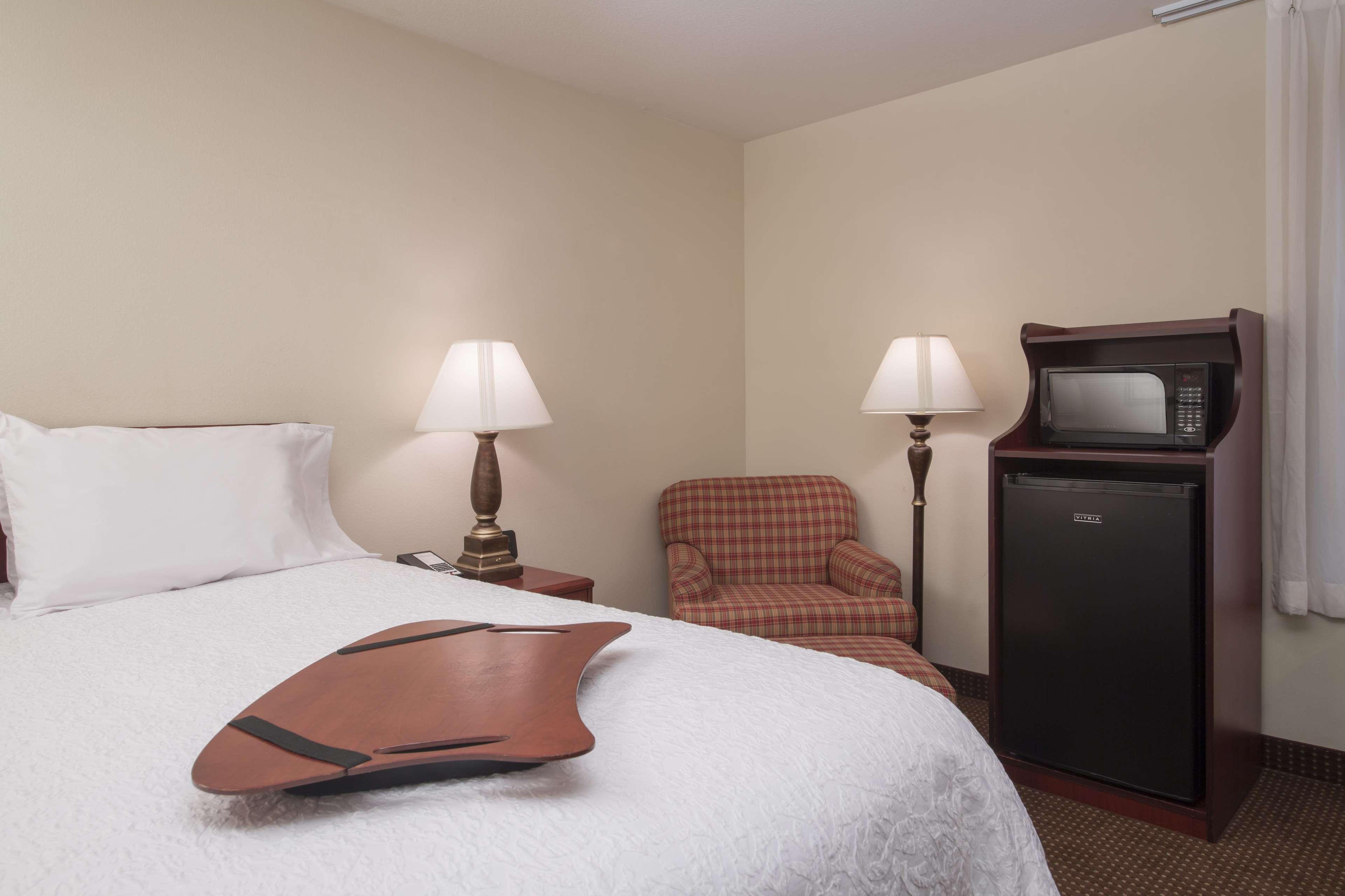 Hampton Inn Tracy Kültér fotó