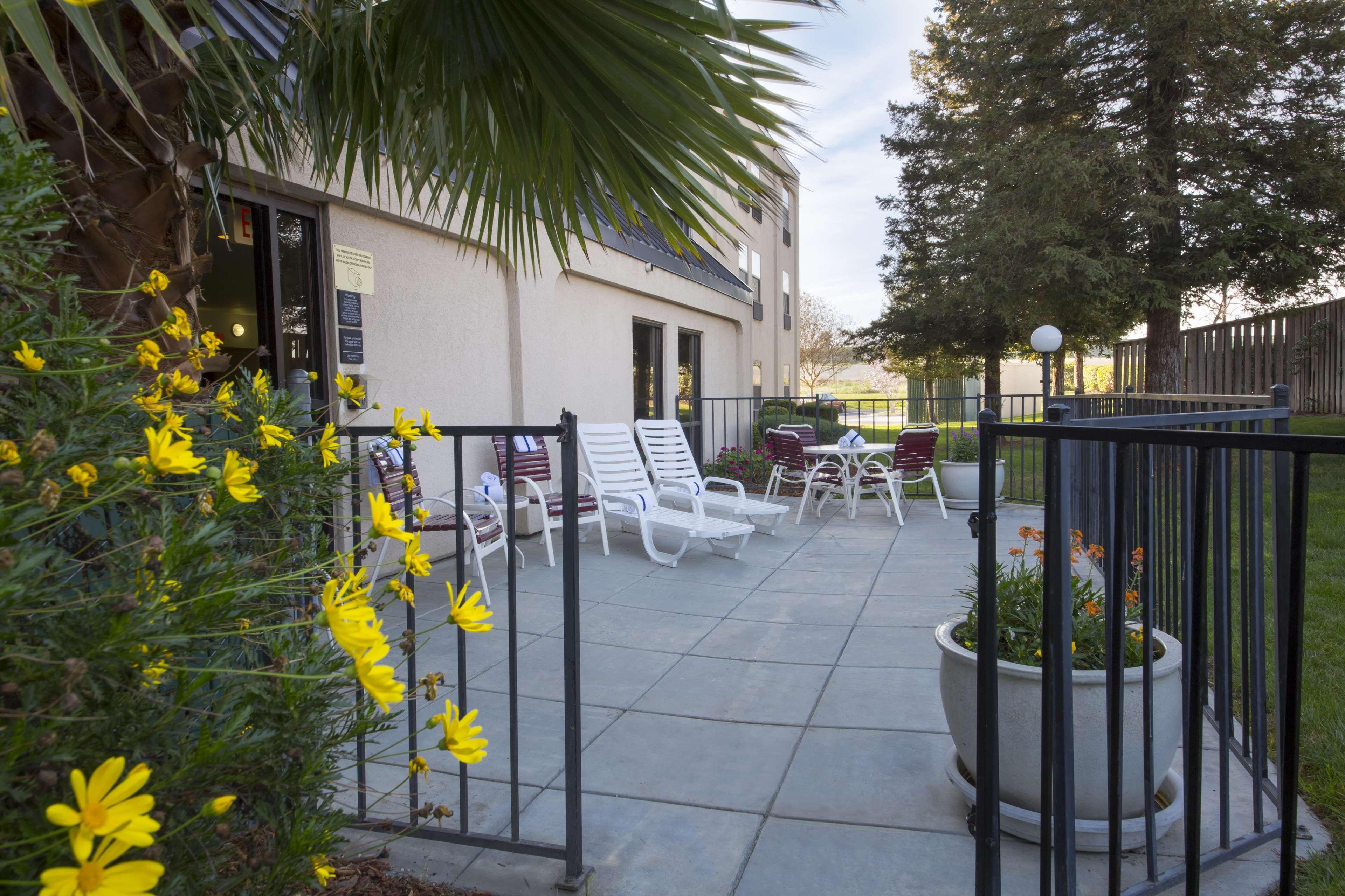 Hampton Inn Tracy Kültér fotó