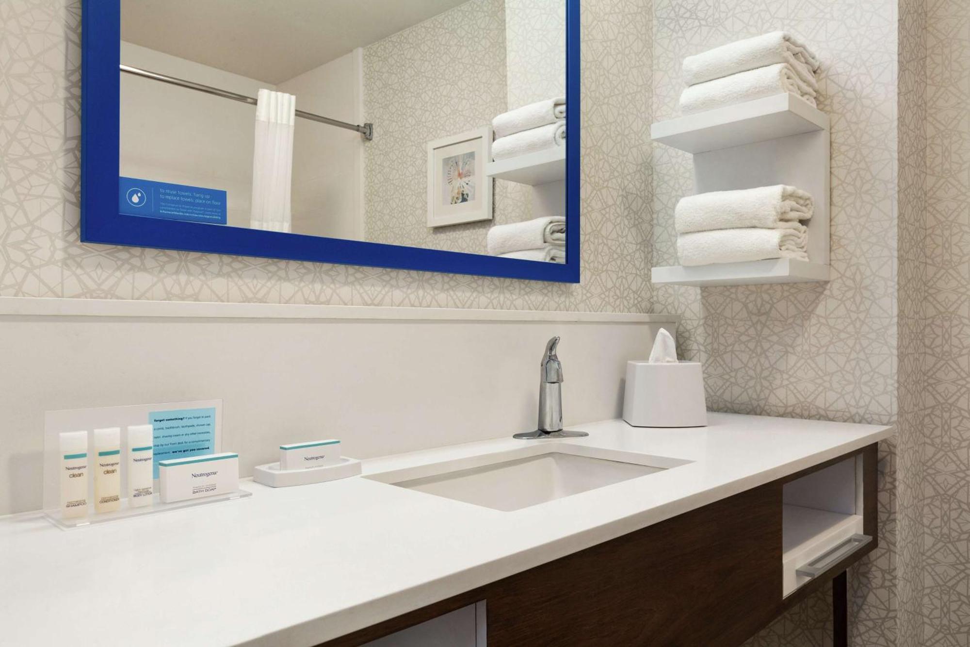 Hampton Inn Tracy Kültér fotó
